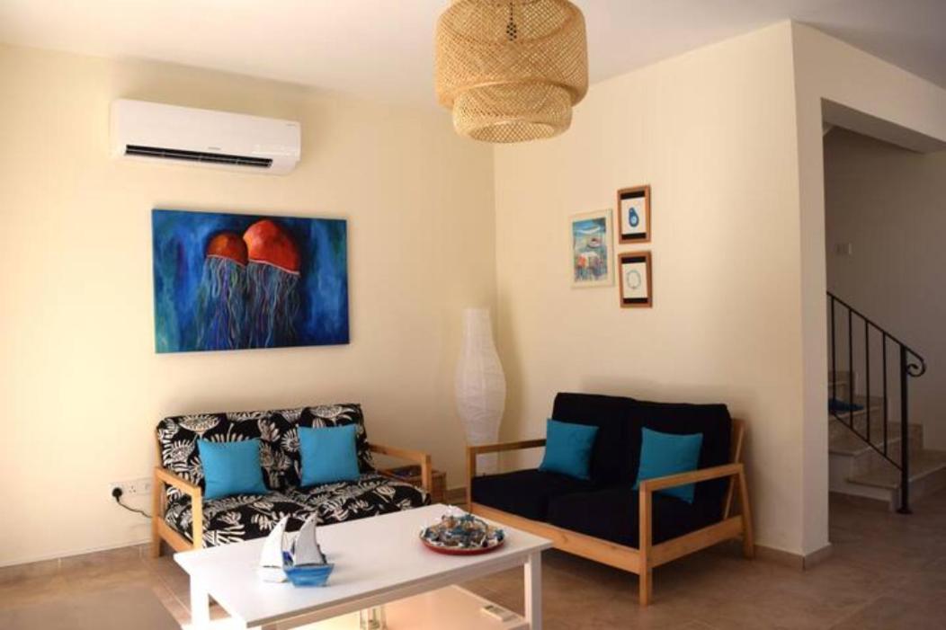 Villa Calm 100m From The *