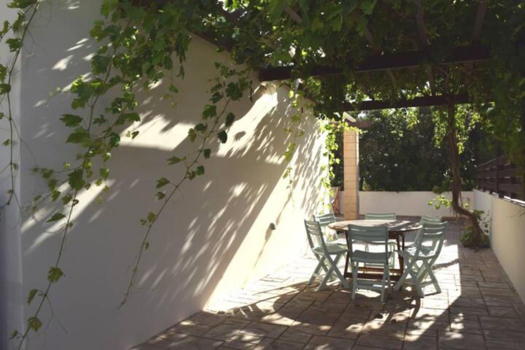 Villa Calm 100m From The *